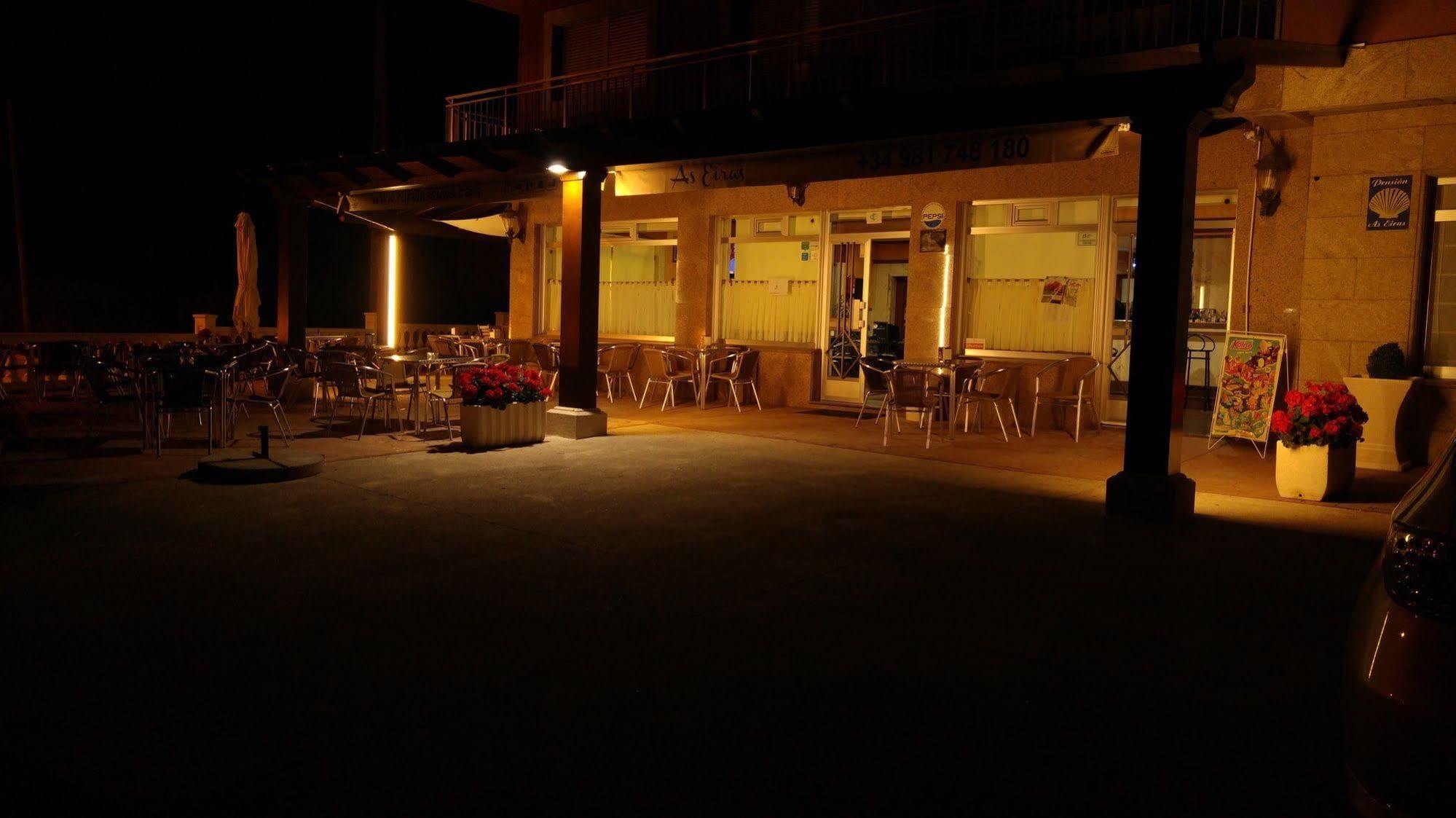 Albergue As Eiras Lires Buitenkant foto
