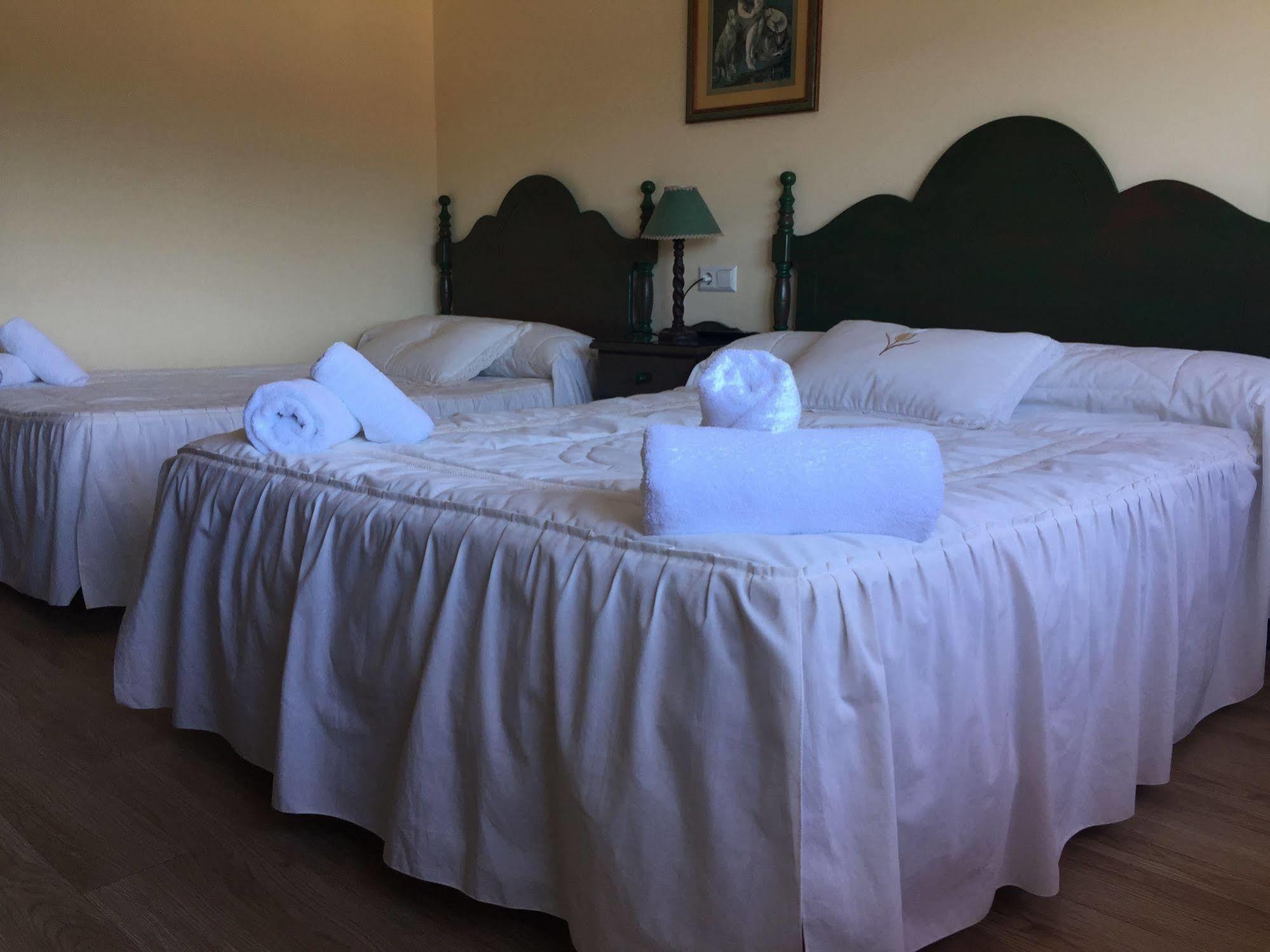 Albergue As Eiras Lires Buitenkant foto
