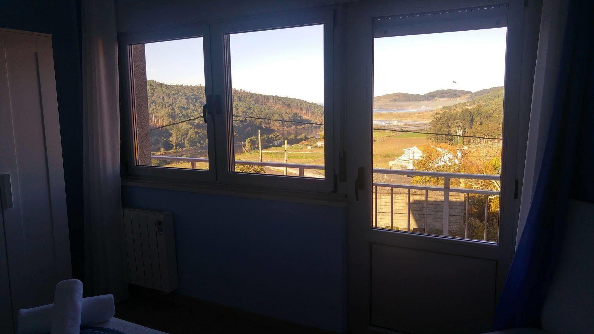 Albergue As Eiras Lires Buitenkant foto
