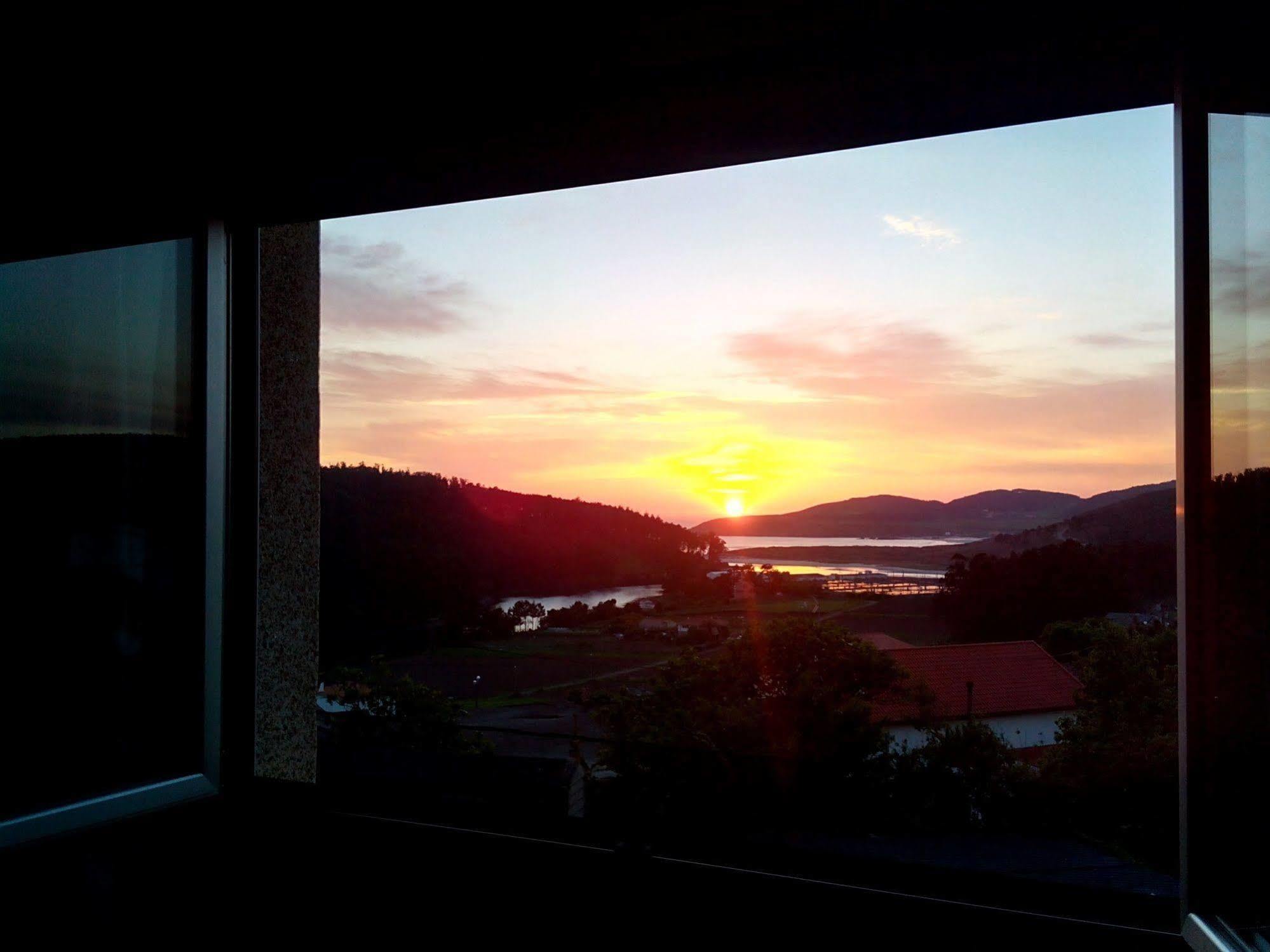 Albergue As Eiras Lires Buitenkant foto